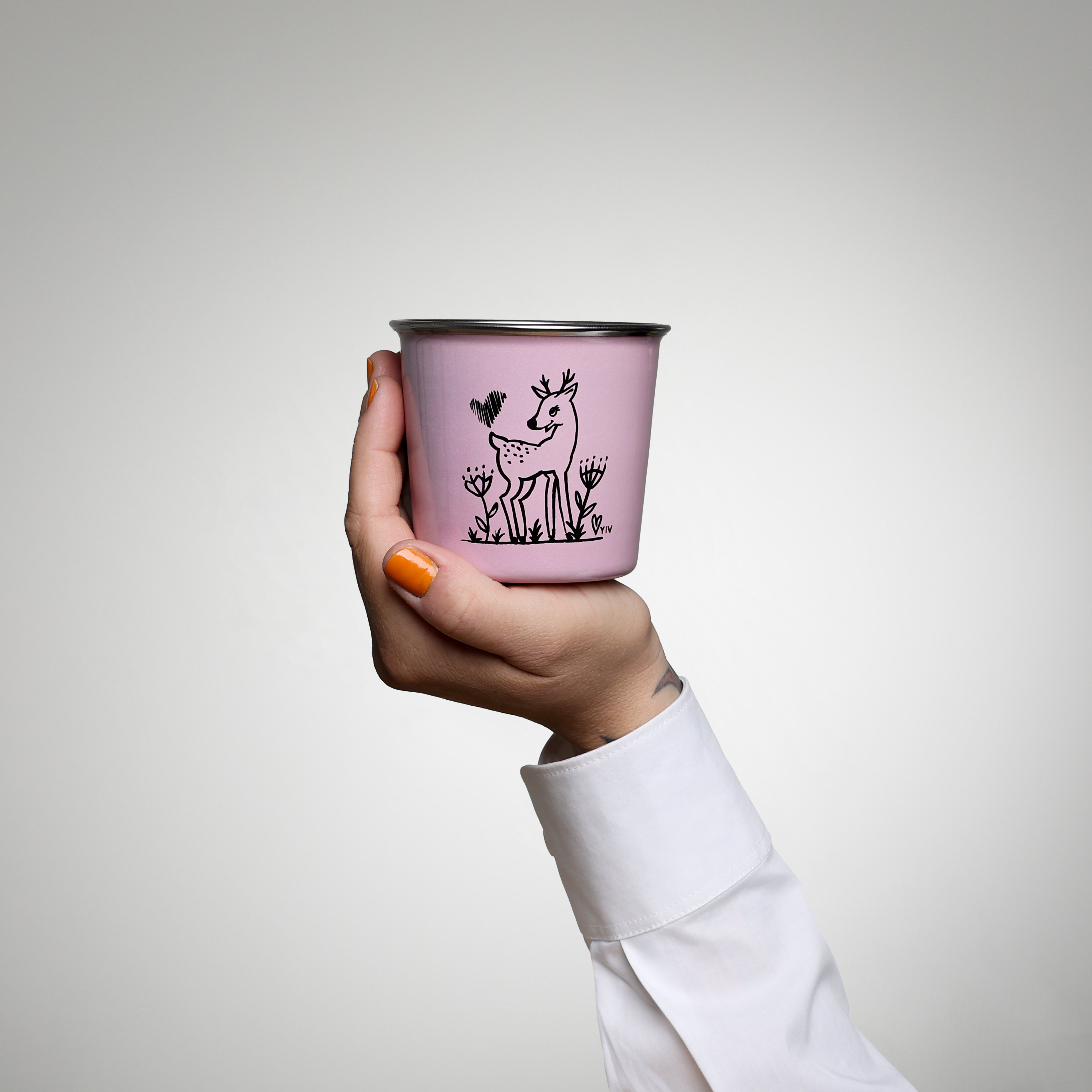 YIV Emaille Becher mit Sujet von Nina Binkert – nachhaltig, vielseitig & ideales Geschenk