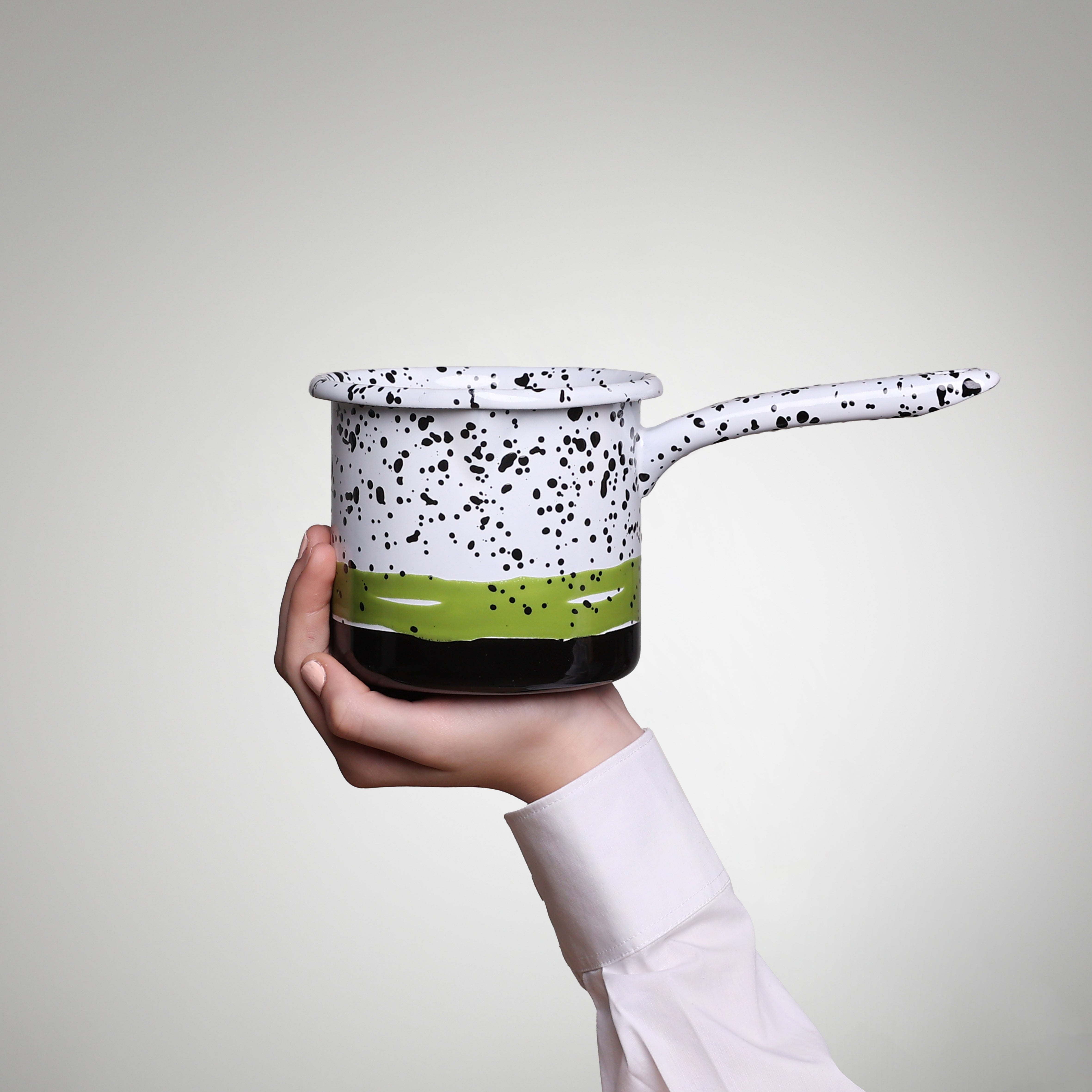 YIV Zauber Maiensässpfanne – handgefertigte Emaille Pfanne, nachhaltig & vielseitig