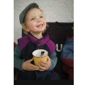 Emaille Becher YIV 3 dl – BPA-frei, stapelbar, handgefertigt von Riess Österreich | YIV.CH