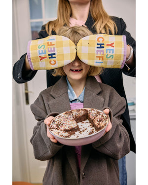 YIV Emaille Teller rosa – Schokoladenkuchen Rezept