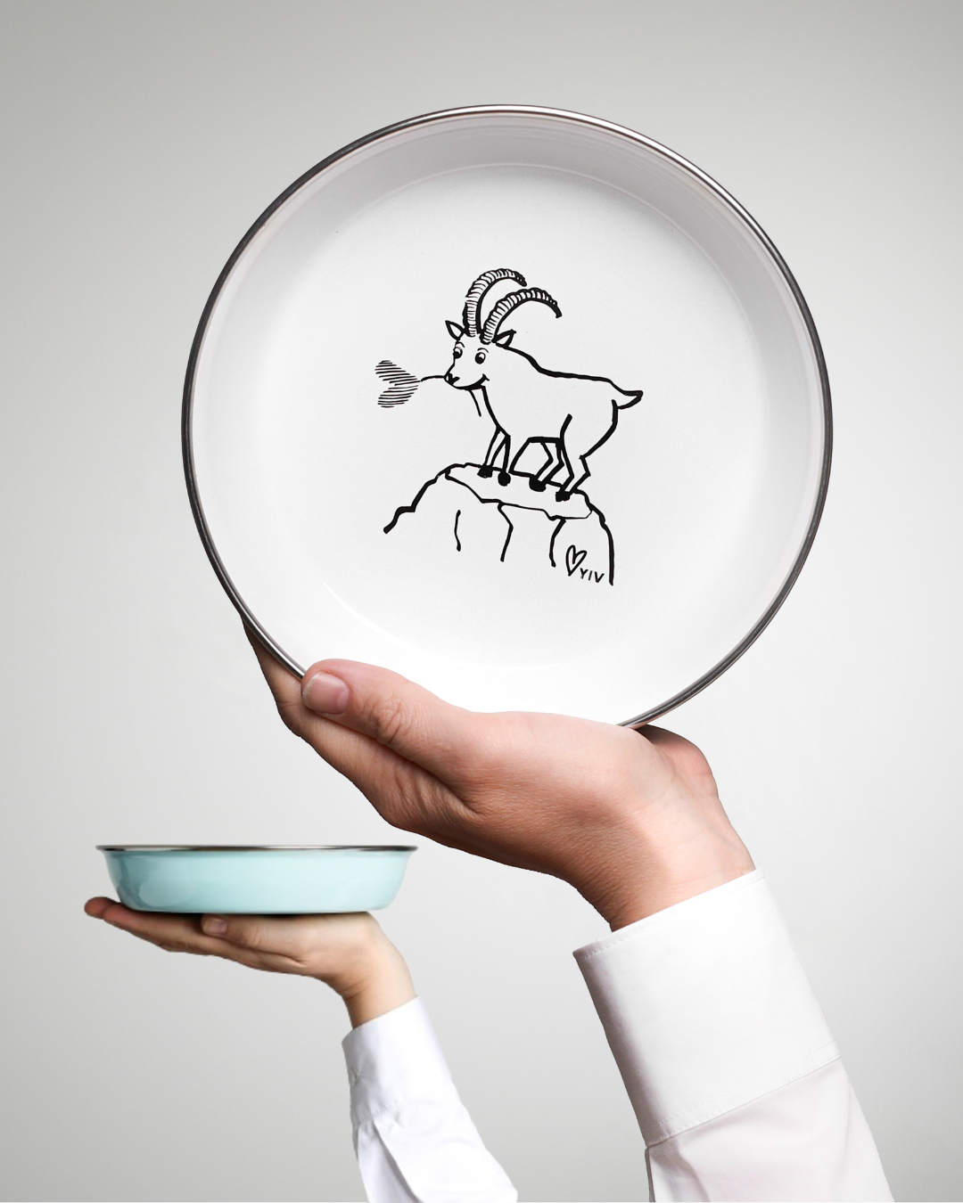 YIV Emaille Teller mit Sujet von Nina Binkert – nachhaltig, praktisch & perfektes Baby-Geschenk "Pre Order" wird Mitte Dezember, vor Weihnachten geliefert