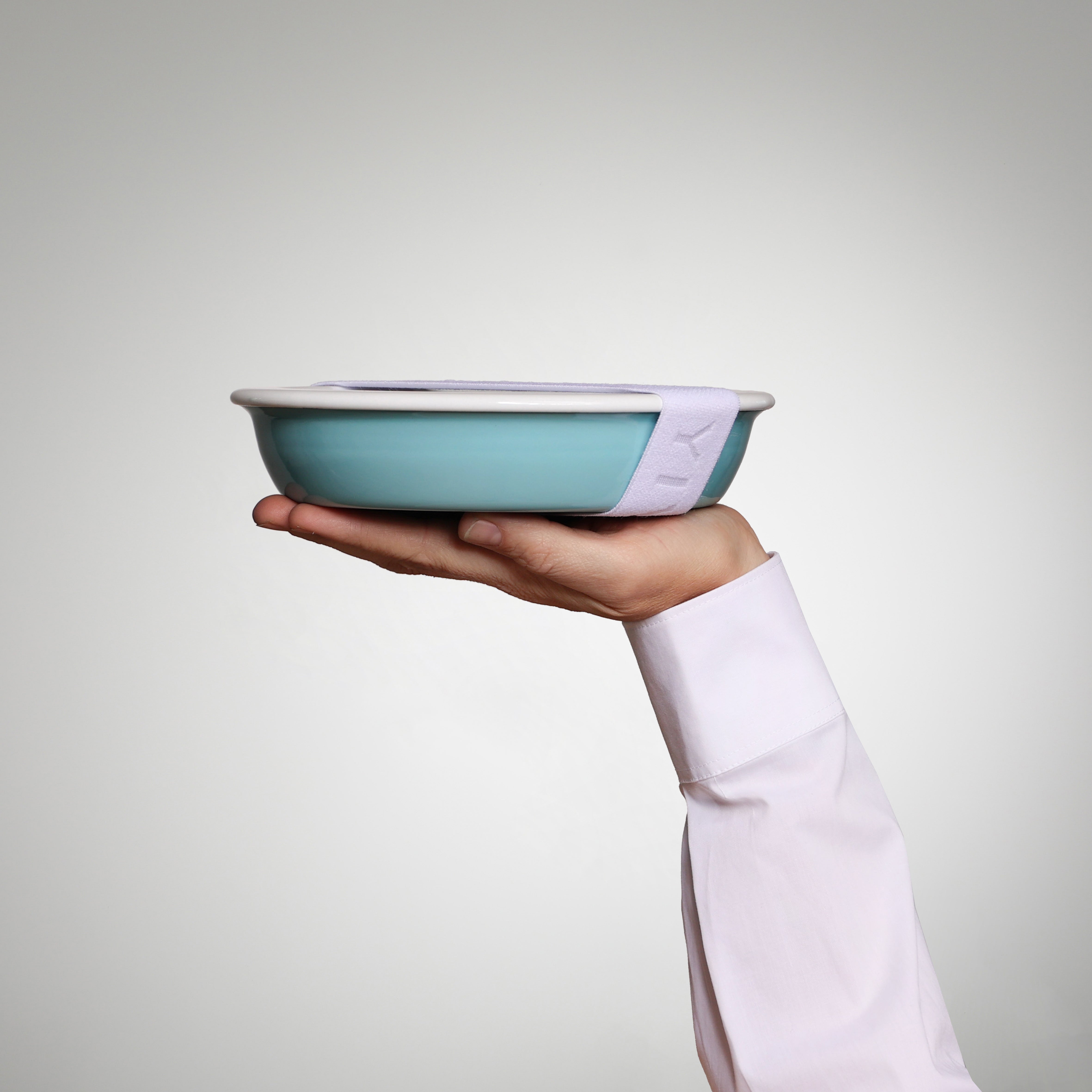 Emaille Teller-Set YIV Ø 20 cm – Teller mit Deckel, Dichtung & Band | Riess Österreich