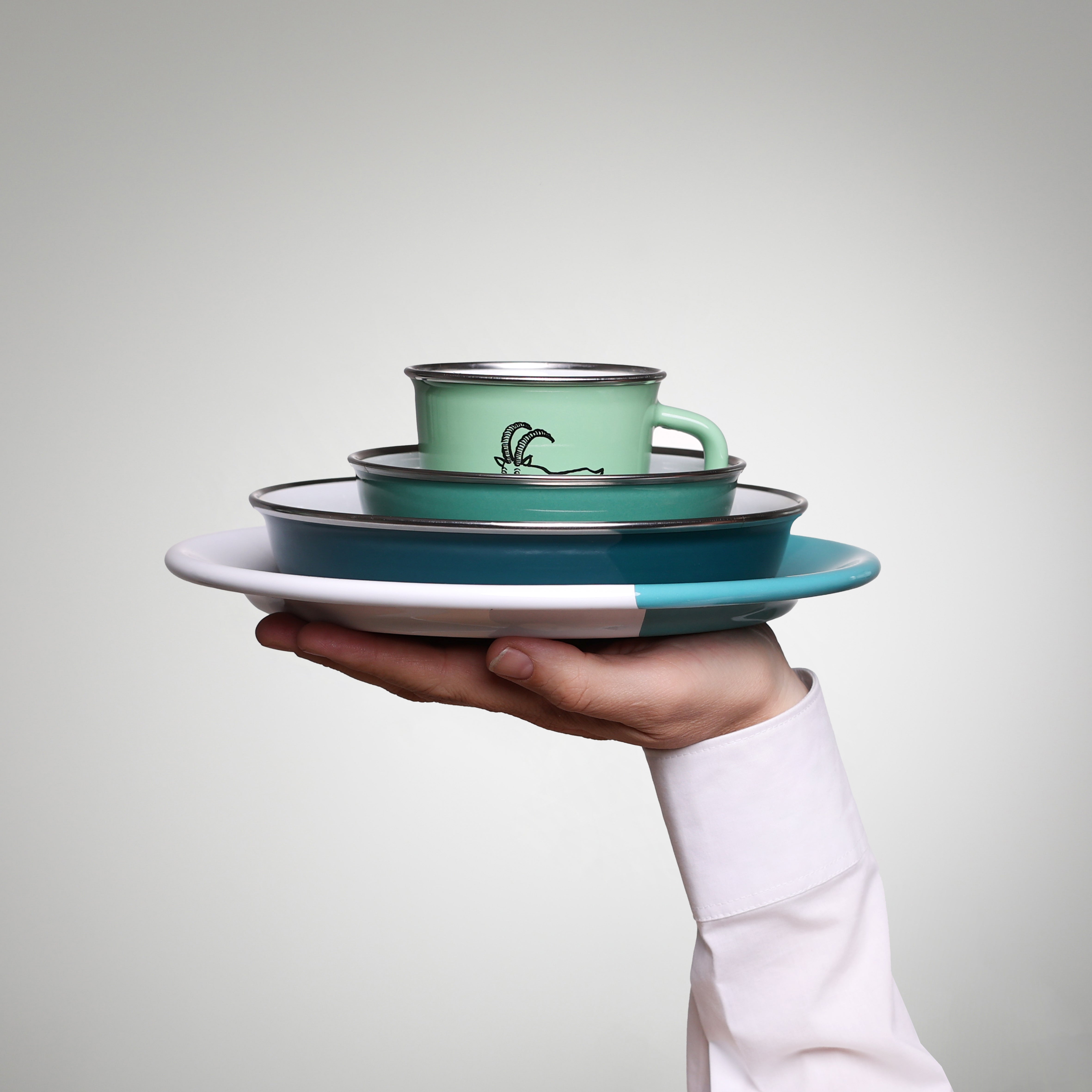 YIV Emaille Quartett – Becher, Schale, Teller mit hohem Rand & flacher Teller – nachhaltig & perfektes Geschenk für Kinder