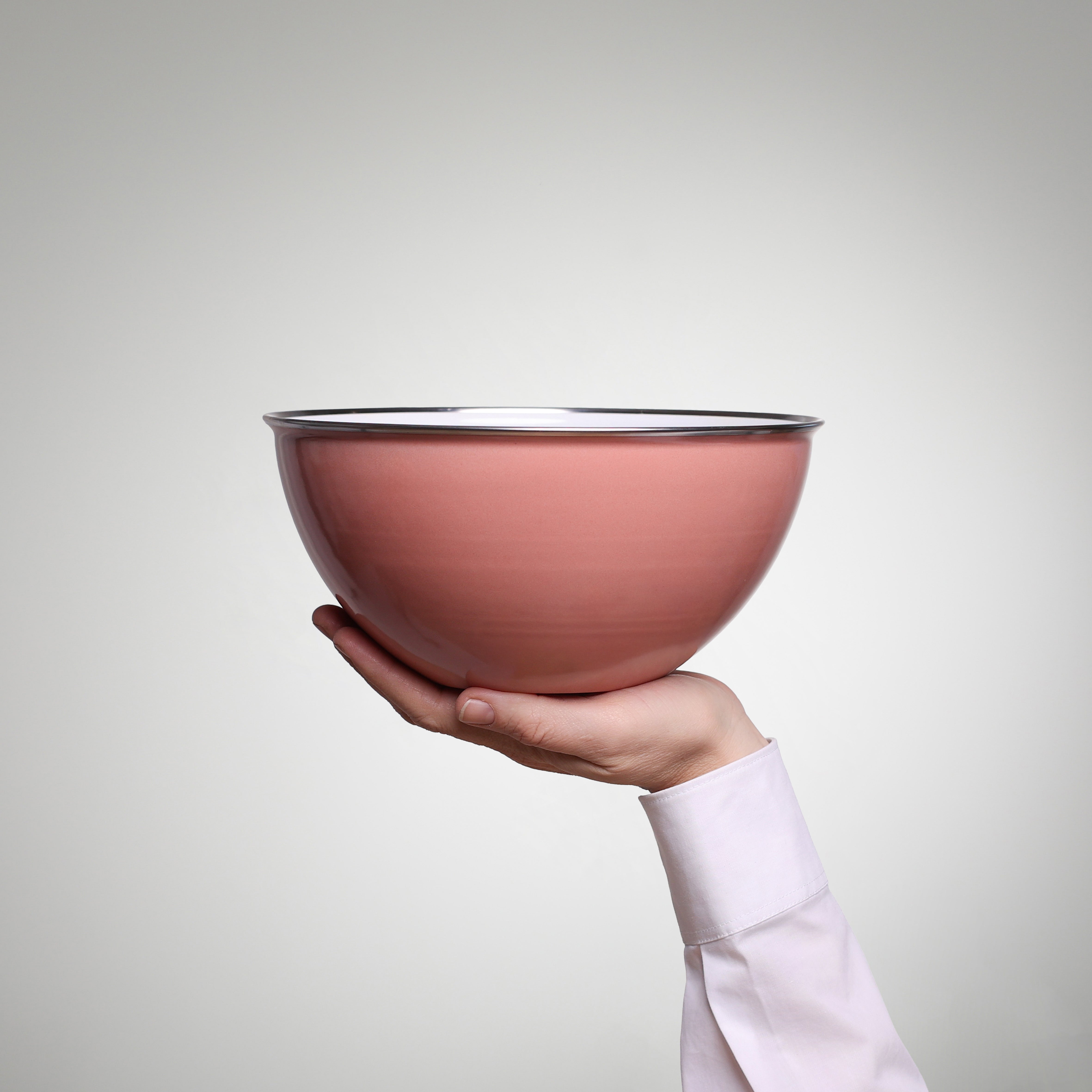 Enamel bowl YIV with lid & strap – 22 cm, sustainable & versatile