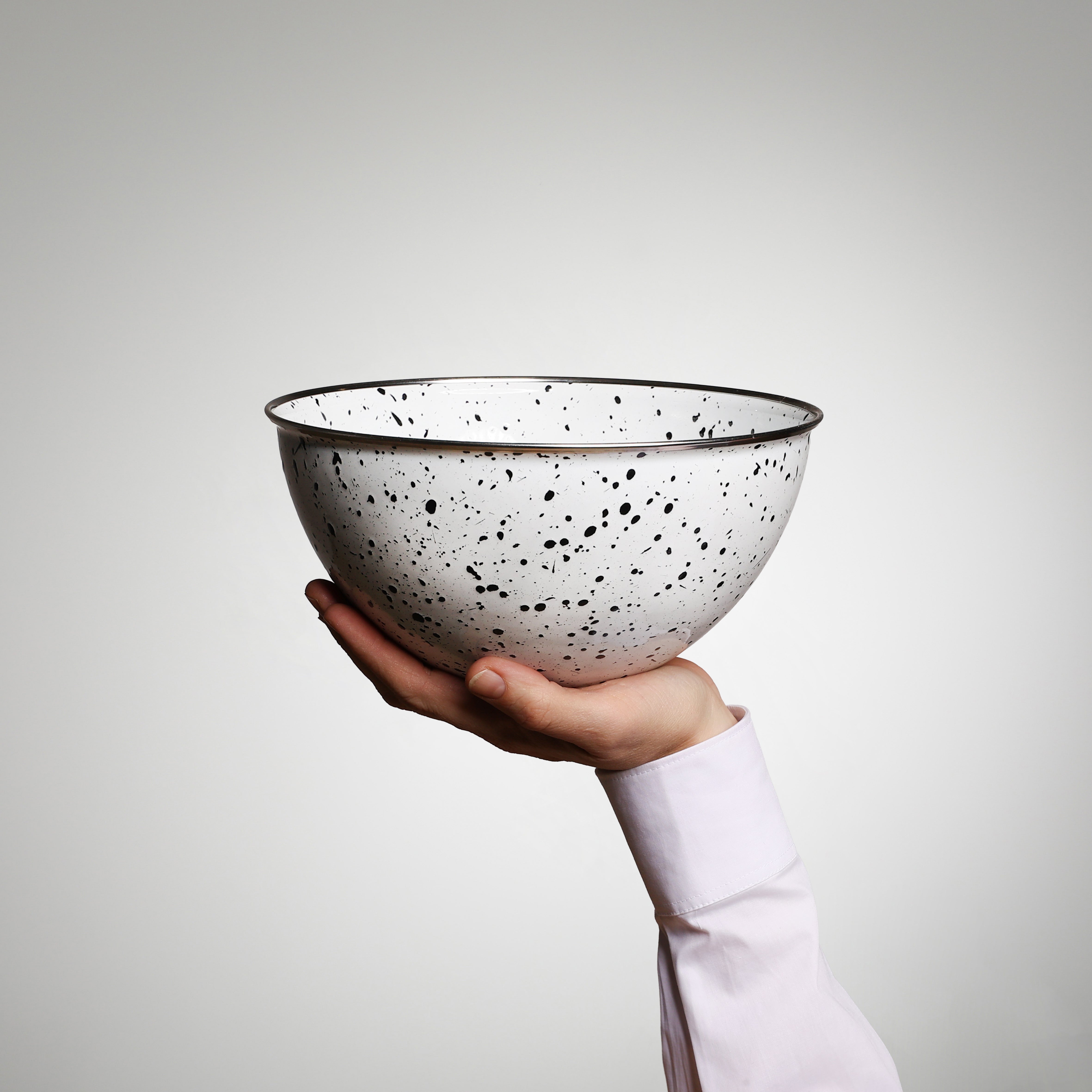 Enamel Bowl YIV alternatively with Lid & Band Ø 22 cm – multifunctional | Riess Austria
