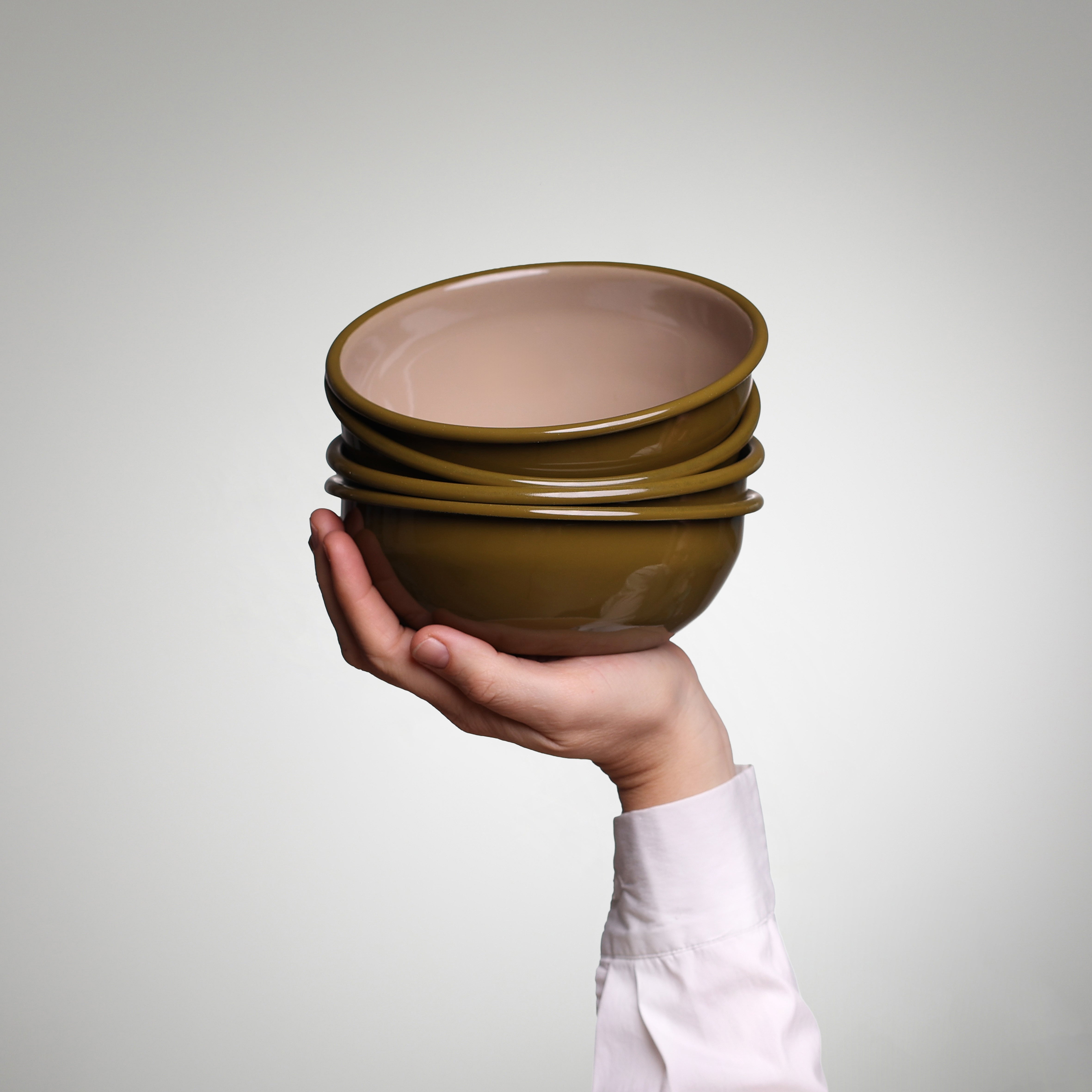 YIV Emaille Schale Ø 17 cm – Waldgrün vielseitig, handgefertigt & nachhaltig