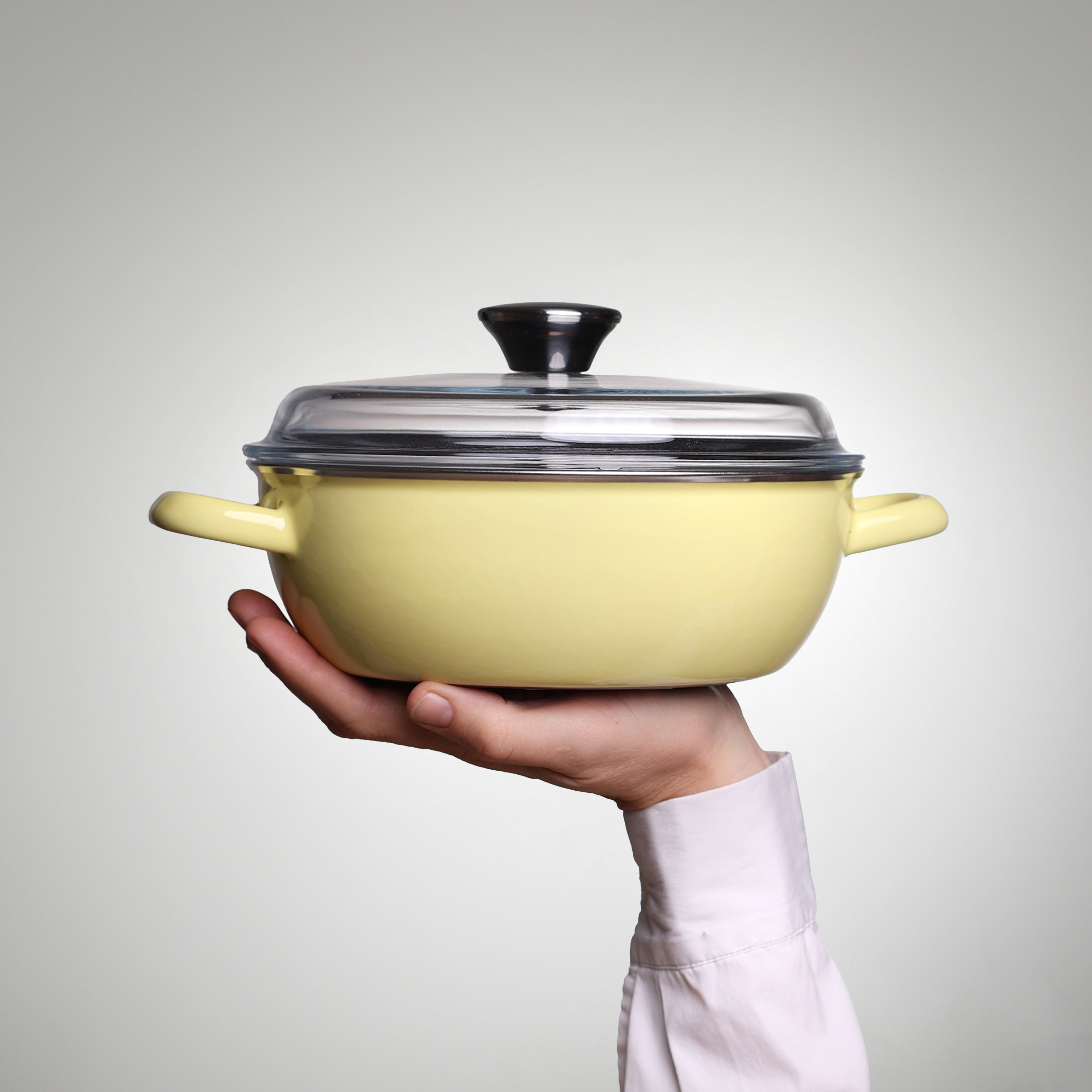 Emaille Schmortopf inkl. Deckel 20 cm, erhältlich – Nachhaltiger Bräter aus natürlichen Materialien, CO₂-neutral in Österreich produziert