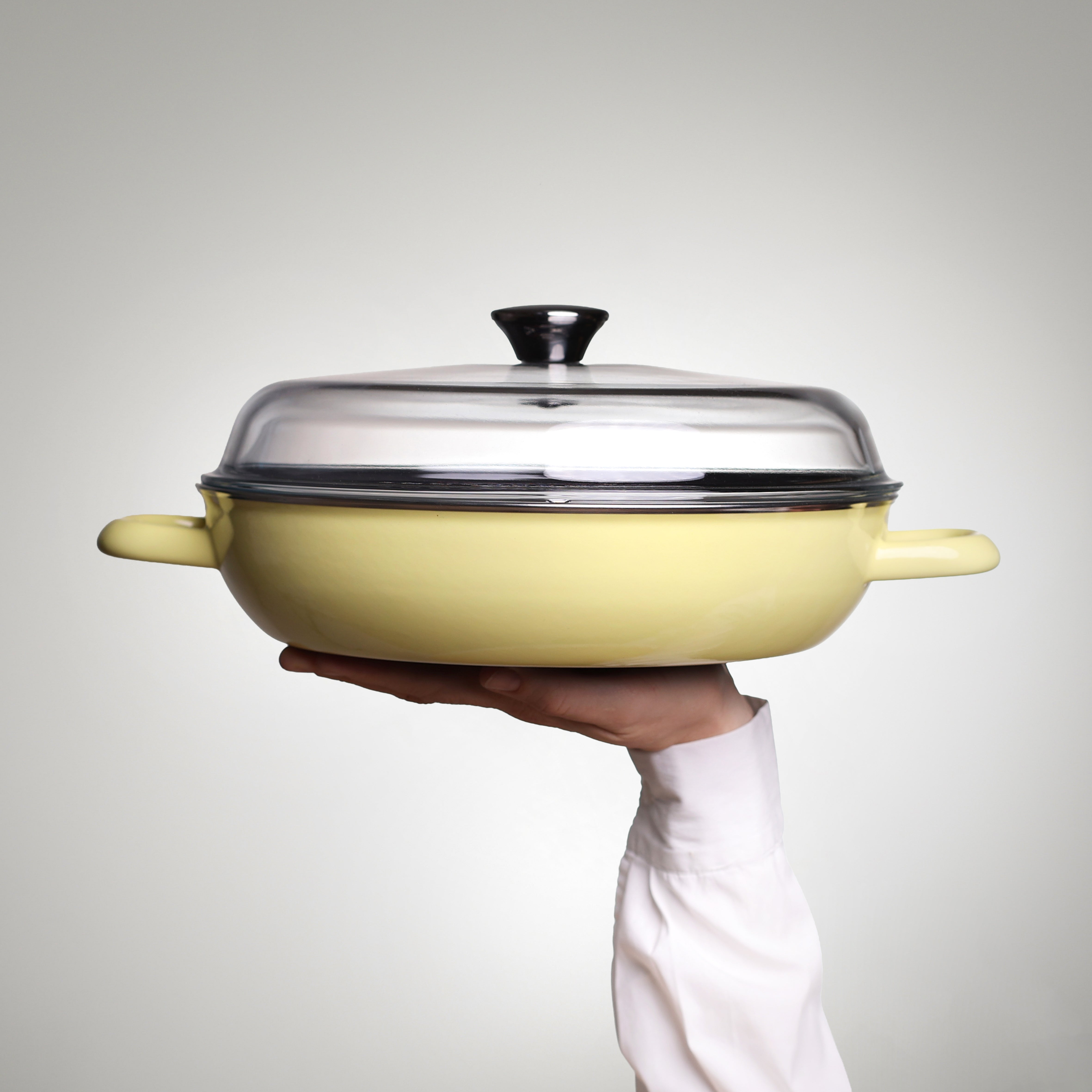 Emaille Schmortopf Ø 28 cm inkl. Deckel – Nachhaltiger Bräter mit Deckel, CO₂-neutral in Österreich produziert