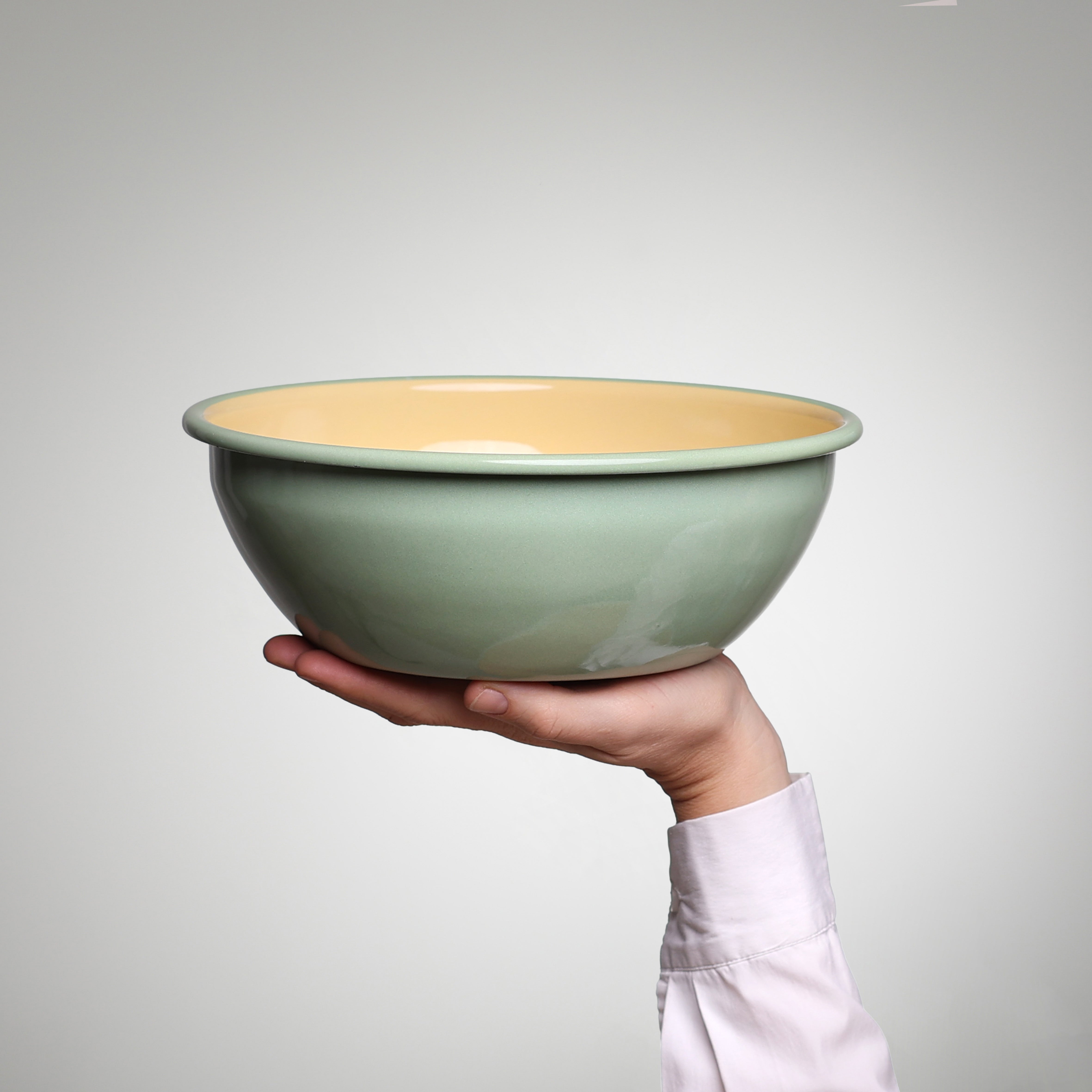 YIV Emaille Schüssel Ø 26 cm – Mint | Holunderblüten Gelb - gross, handgefertigt & nachhaltig