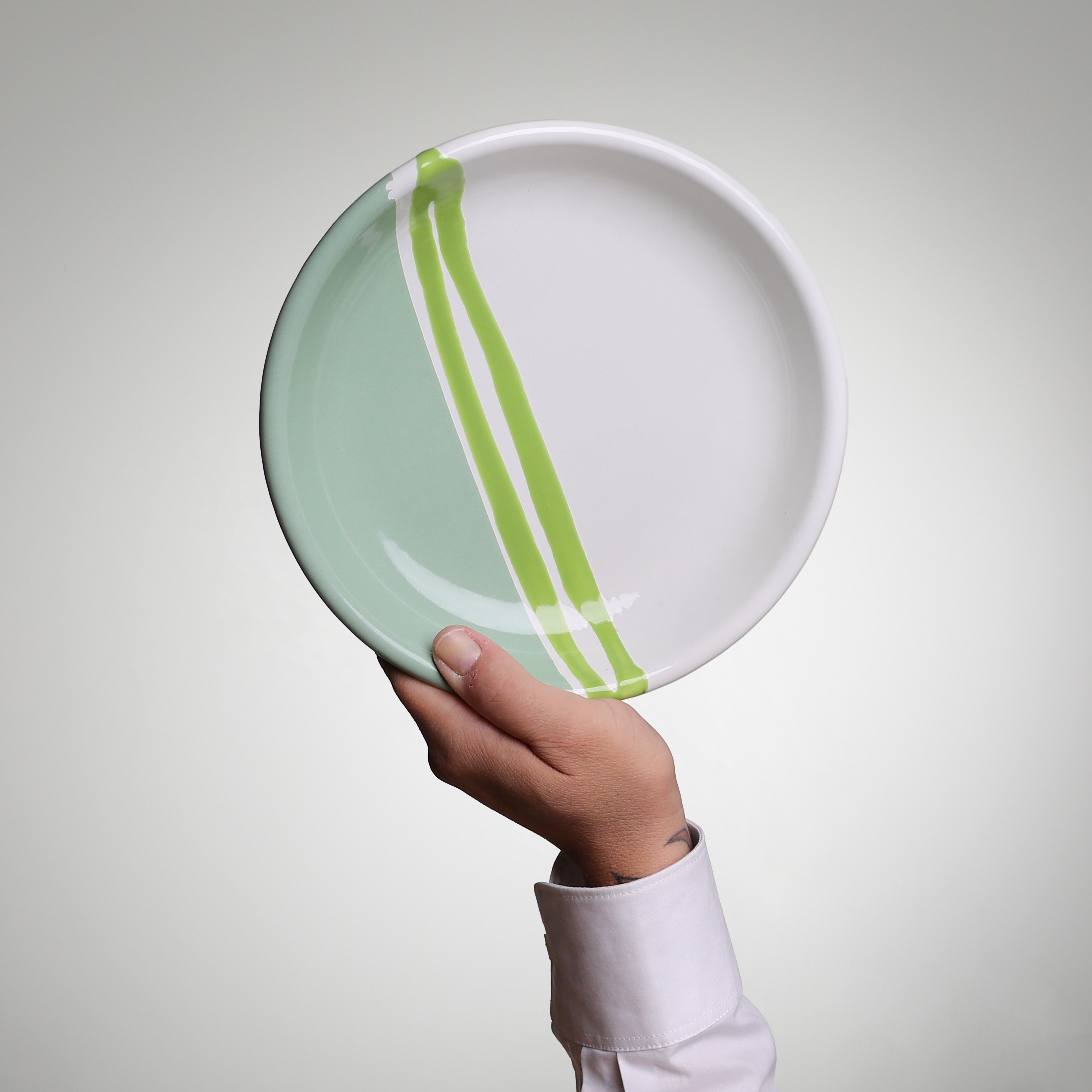 Emaille Teller YIV Halfpipe Ø 18 cm – leicht, handgefertigt & vielseitig für Alltag & Outdoor