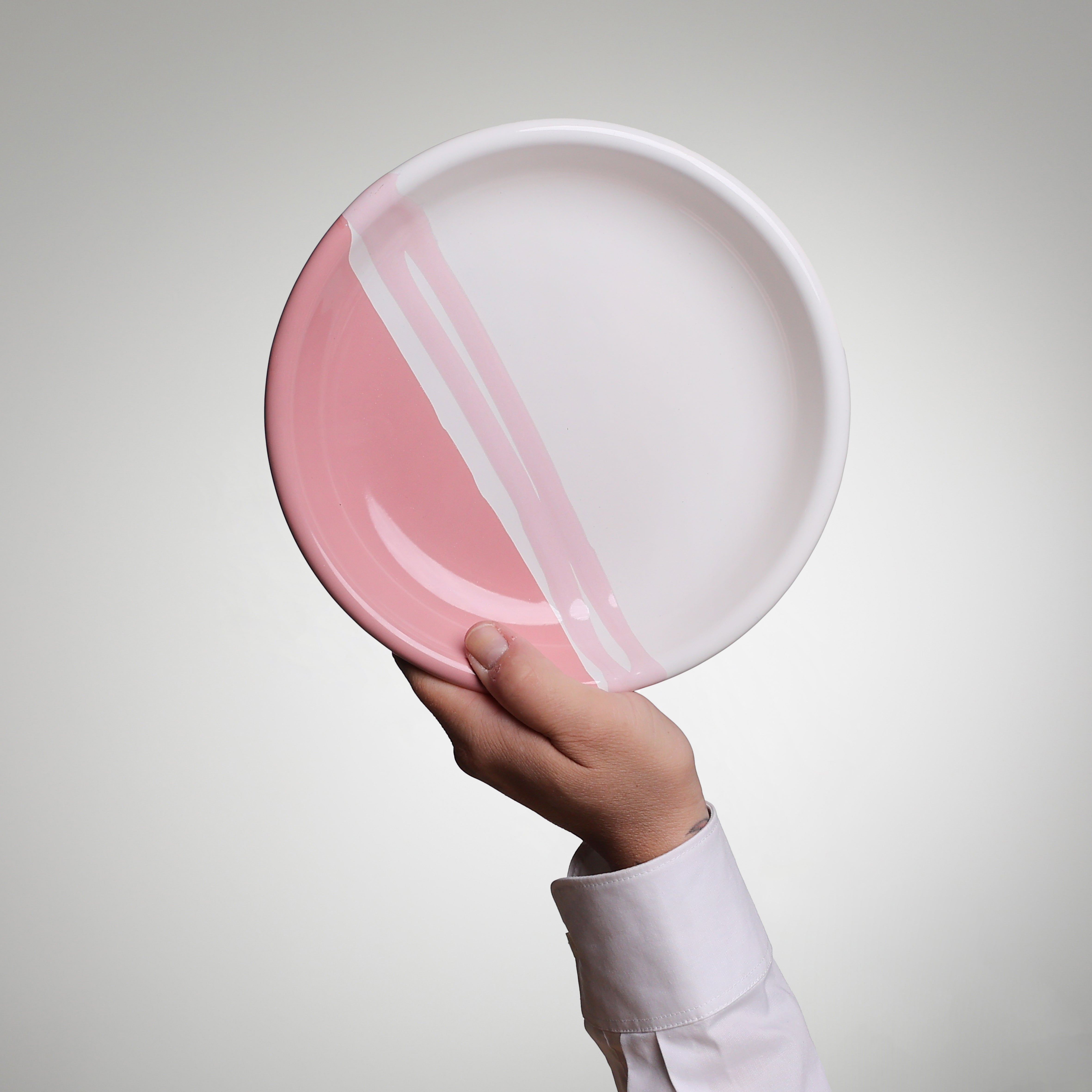 Emaille Teller YIV Halfpipe Ø 18 cm – leicht, handgefertigt & vielseitig für Alltag & Outdoor