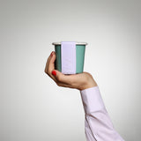 Mug émaillé YIV avec couvercle et anse – pour bouillie, collation et déplacements | Riess