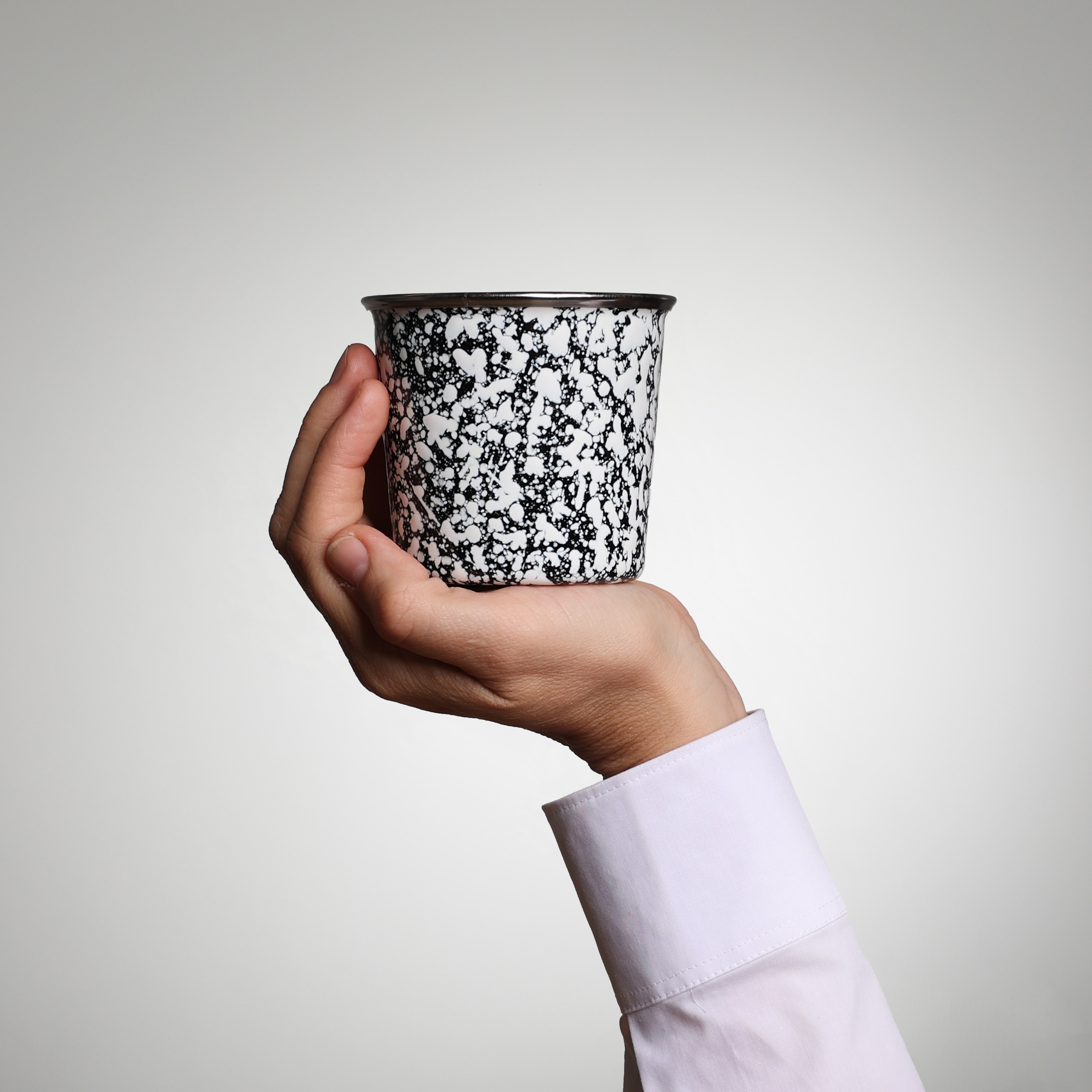 Emaille Becher Set YIV (bestehend aus Becher, Deckel, Dichtung und Band) – nachhaltig & schadstofffrei für Snacks, Babybrei & Znüni