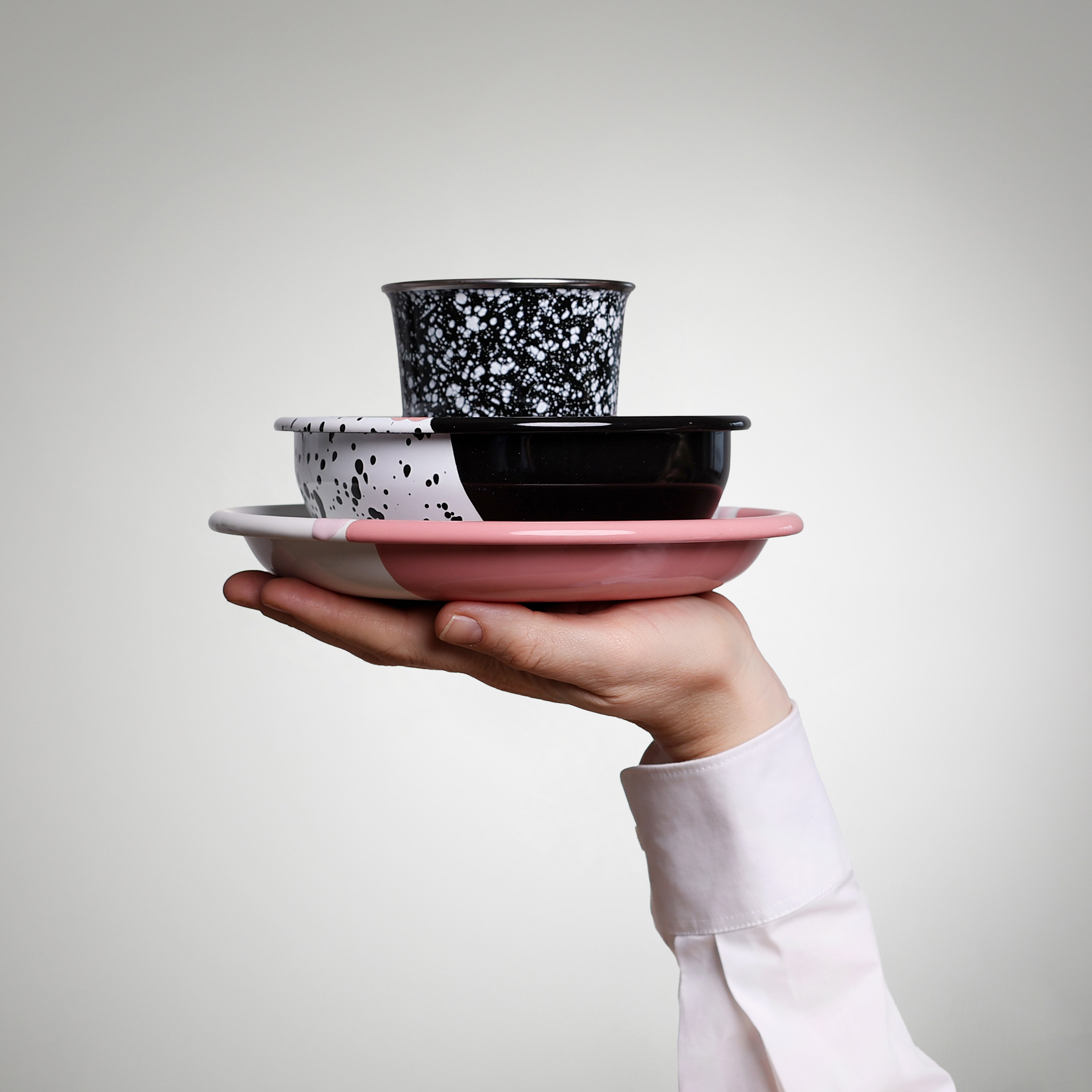 Emaille Trio YIV ONE – Dein Emaille Geschirr für Outdoor & Zuhause