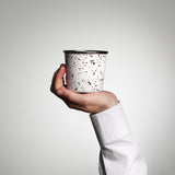 Emaille Becher YIV – multifunktional, stapelbar & grillgeeignet | Riess Österreich "Pre Order" geliefert Ende April, Anfang Mai