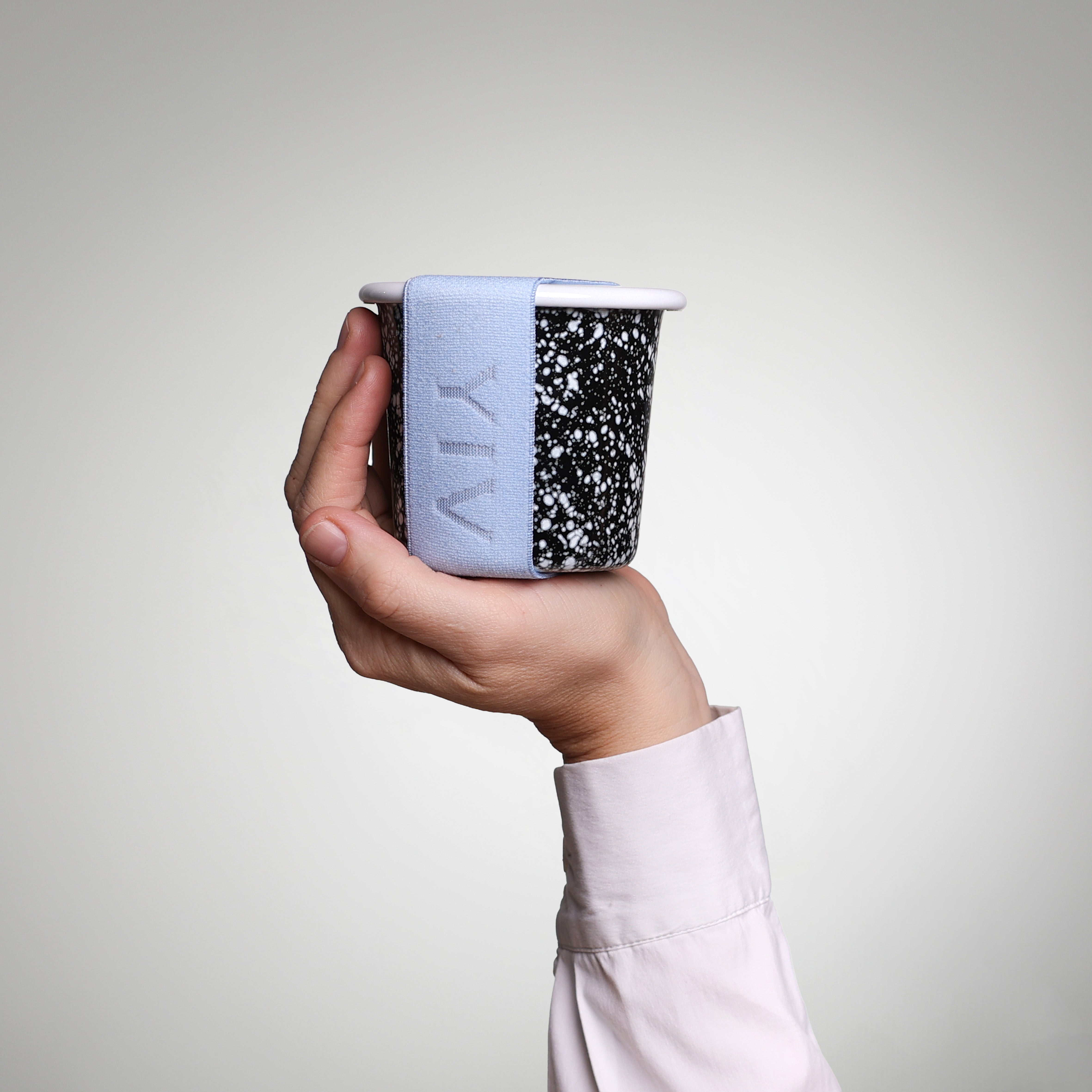 YIV Emaille Becher Set (bestehend aus Becher, Deckel, Dichtung und Band) – nachhaltig & schadstofffrei für Snacks, Babybrei & Znüni (Kopie)