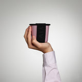 Mug émaillé YIV avec couvercle et anse – pour bouillie, collation et déplacements | Riess