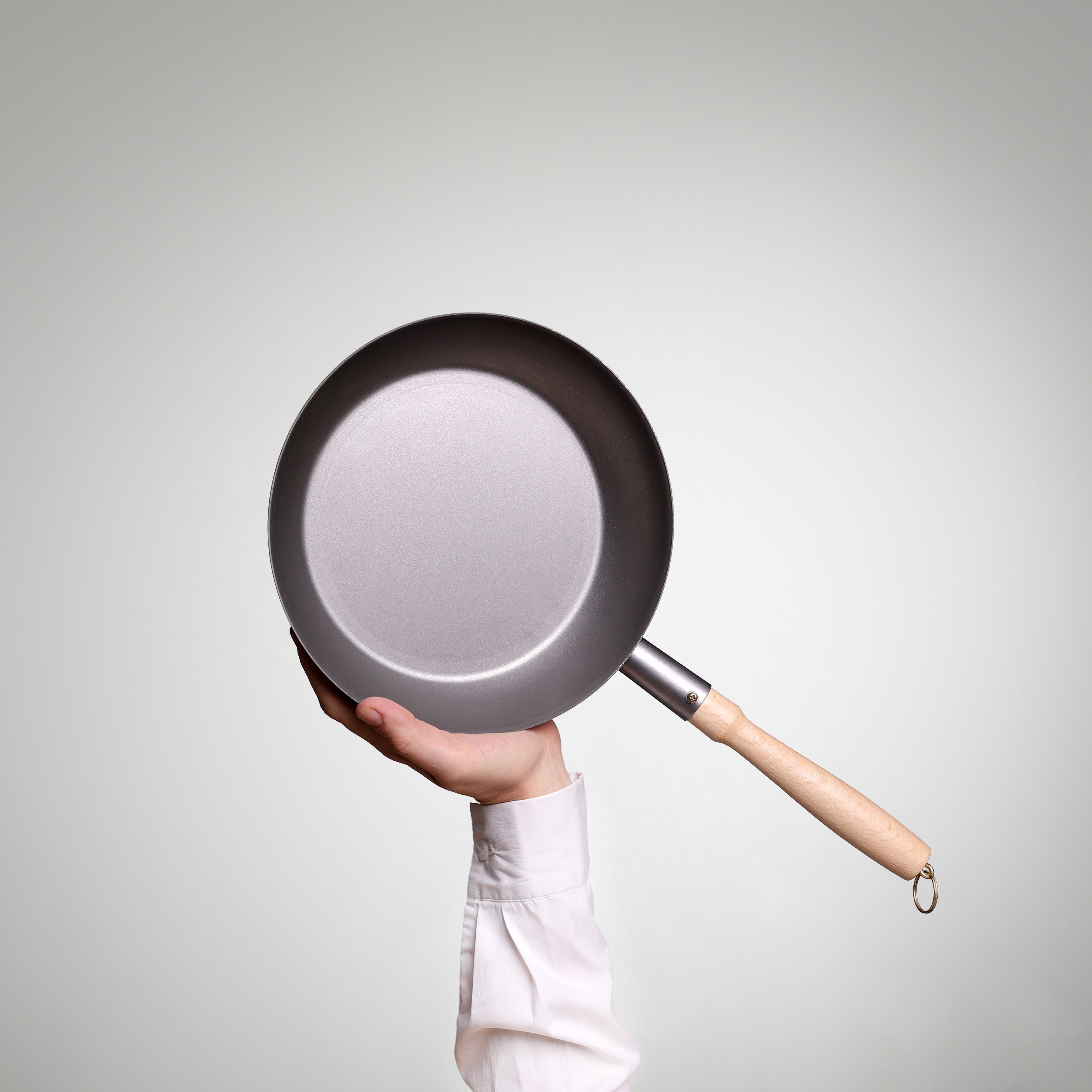 Emaille Pfanne mit Holzgriff (24 cm)