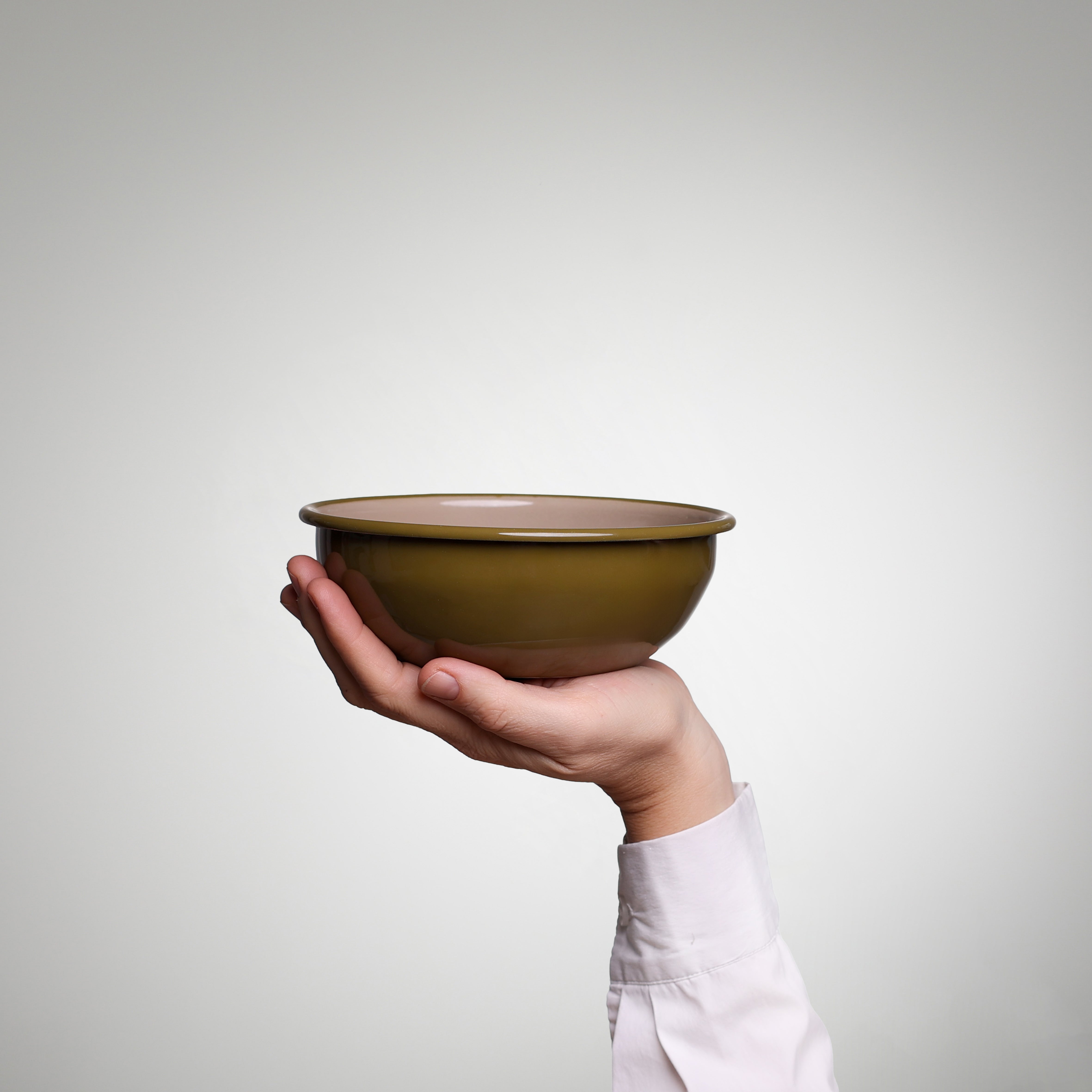 YIV Emaille Schale Ø 17 cm – Waldgrün  vielseitig, handgefertigt & nachhaltig